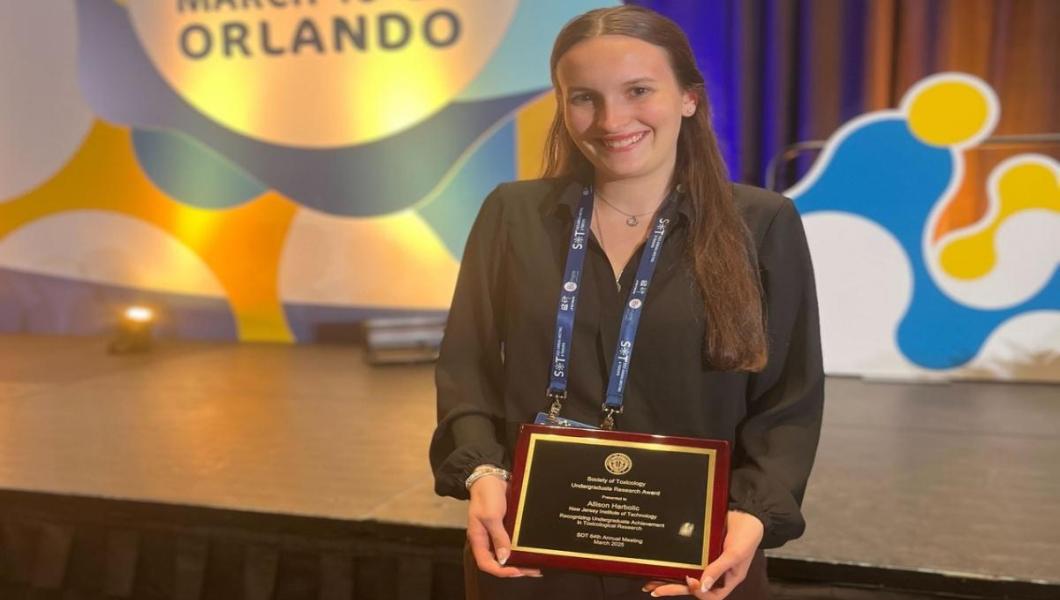 NJIT Undergrad Awarded for Research into Nanoplastics’ Impact on Placental Health.